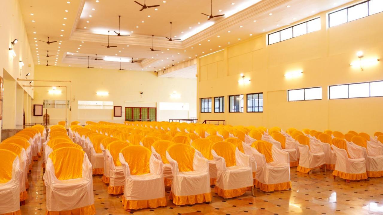 Hotel Siva Sakthi Tiruvannāmalai Exterior foto