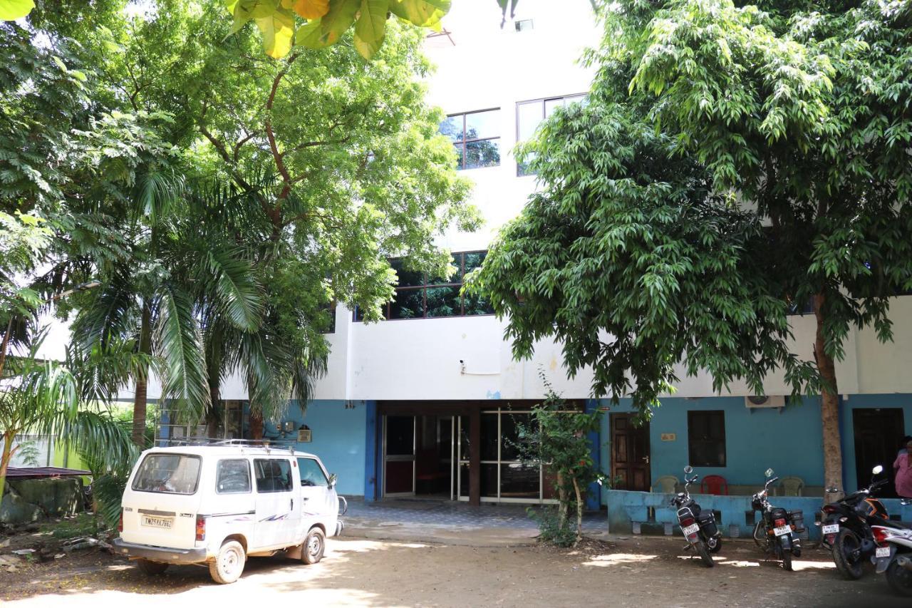 Hotel Siva Sakthi Tiruvannāmalai Exterior foto