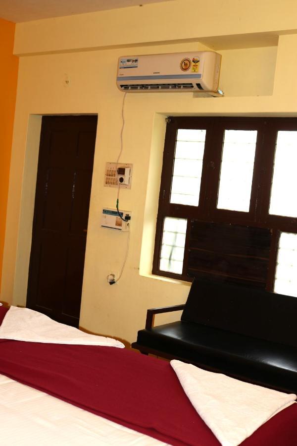Hotel Siva Sakthi Tiruvannāmalai Exterior foto